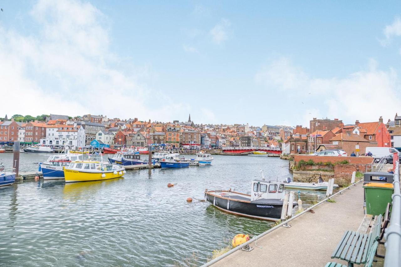 What A View At Quayside Apartment Whitby Buitenkant foto